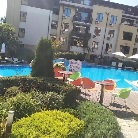 Апартаменты Sveti Vlas, Garden Of Eden, Private Studio, Larisa